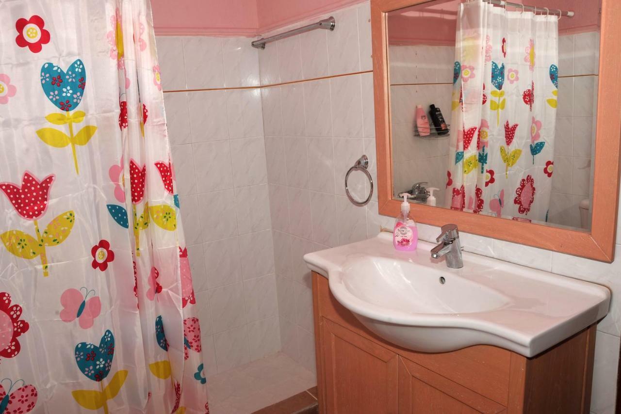 Eagle'S Family Apartment Kalampaka Ngoại thất bức ảnh